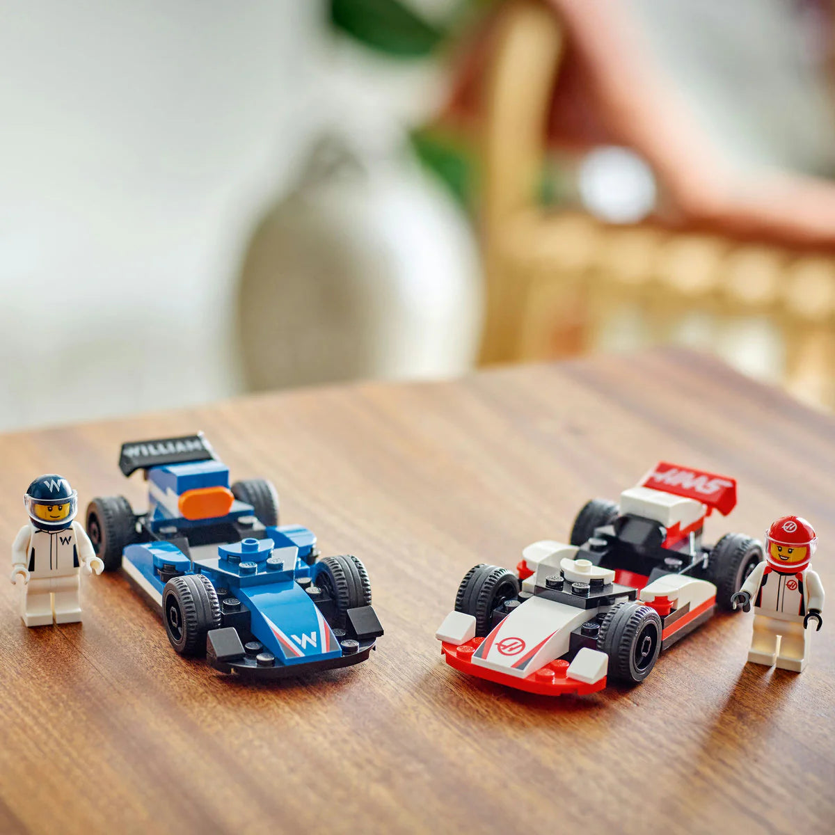 LEGO 60464 Състезателни коли F1 Williams Racing и Haas F1