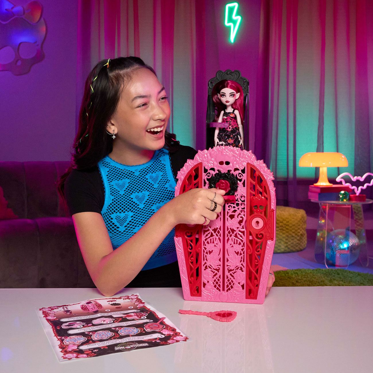 Кукла Monster High Draculaura Garden Mysteries